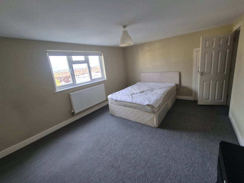 Room Filton Avenue in Bristol