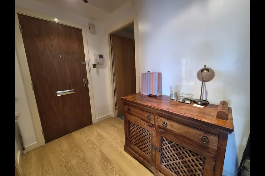 Flat Sauchiehall Street in Glasgow