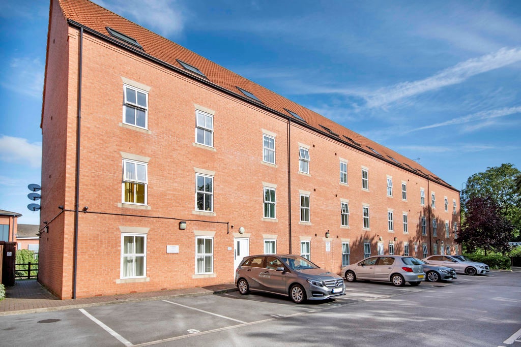 Flat Carolgate Court in Bassetlaw
