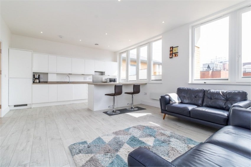 Flat London Road in Borough of Spelthorne