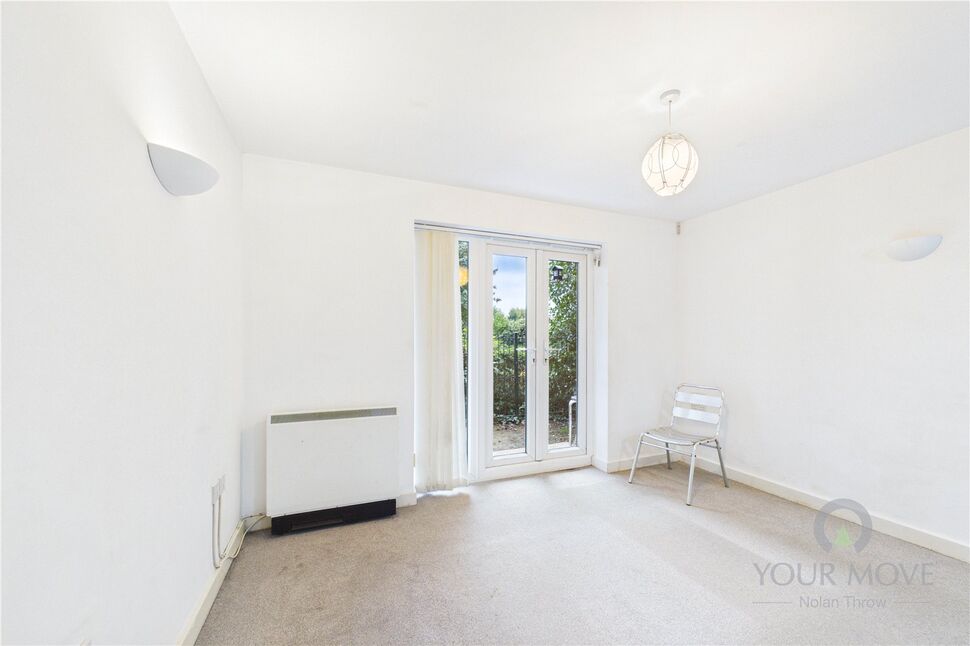 Flat Alchester Court in Towcester