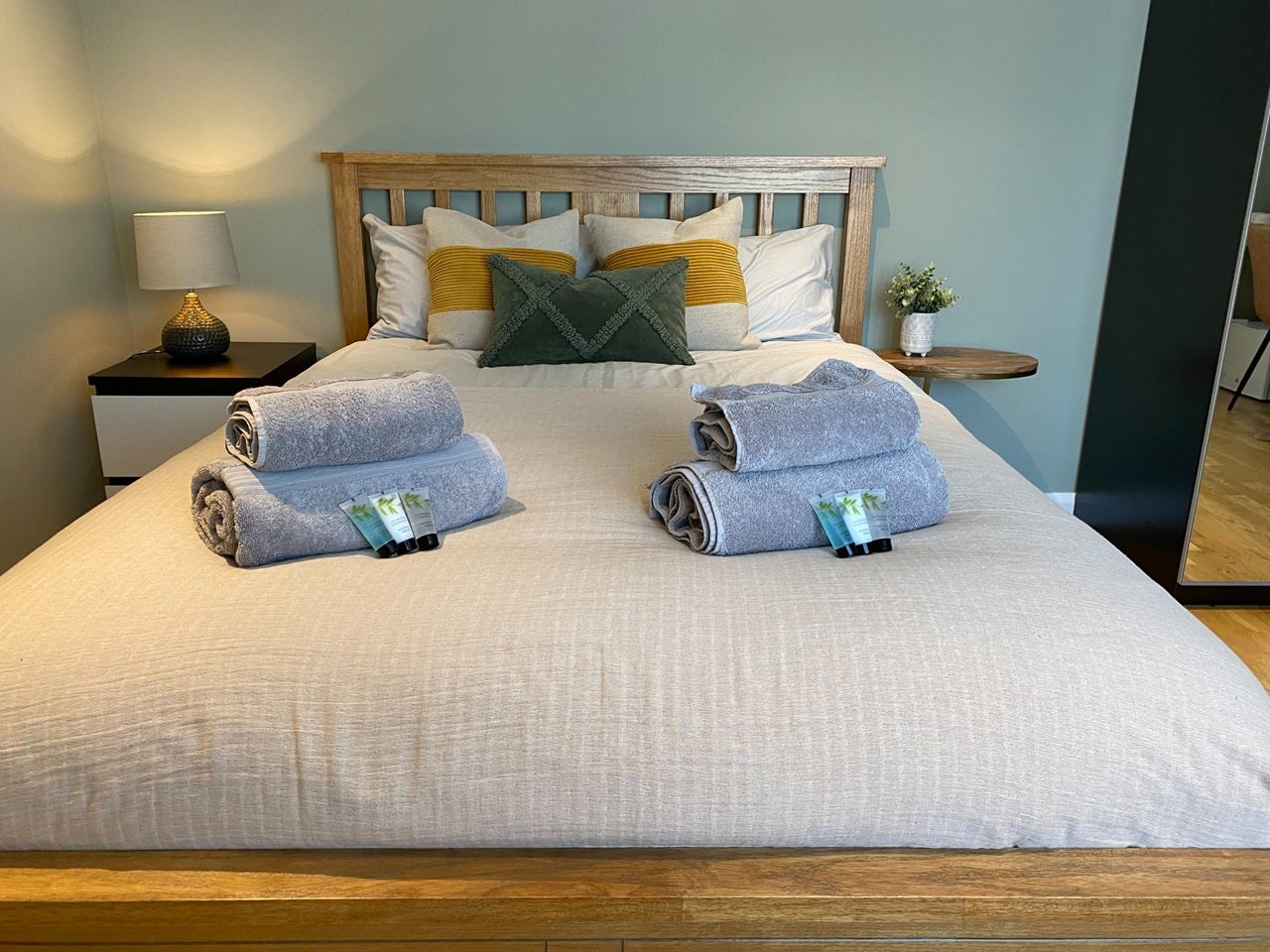 Room Selby Gardens in Greater London