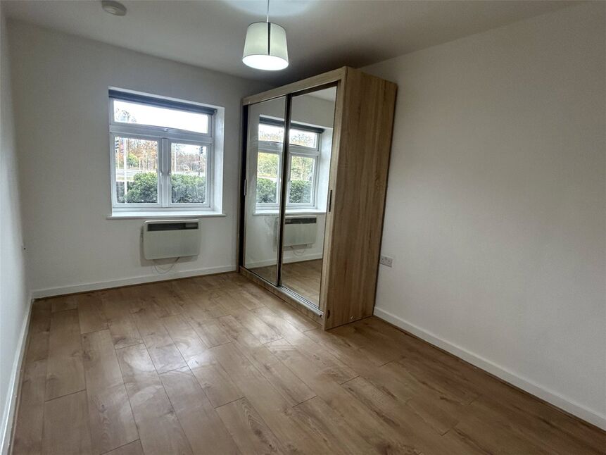 Flat London Road in Slough