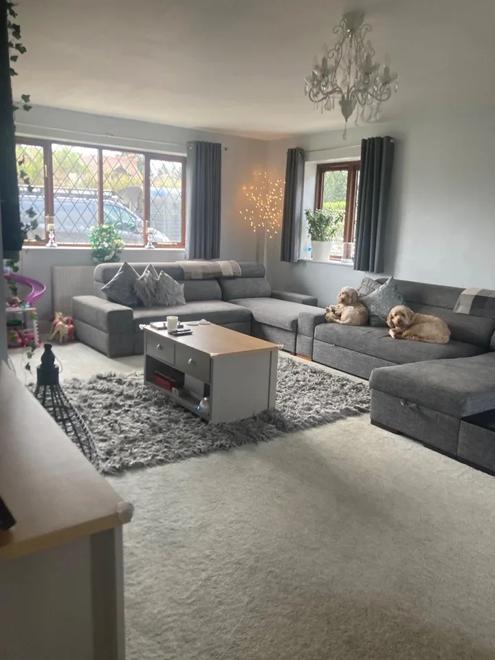 Room B3024 in Oakley Green
