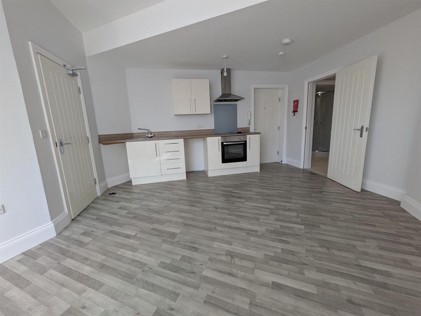 Flat Dean Road in Scarborough