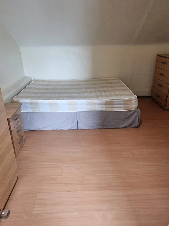 Flat Harefield Mews in Greater London