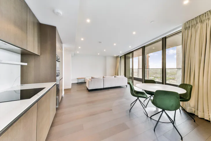 Flat Park Drive in Greater London