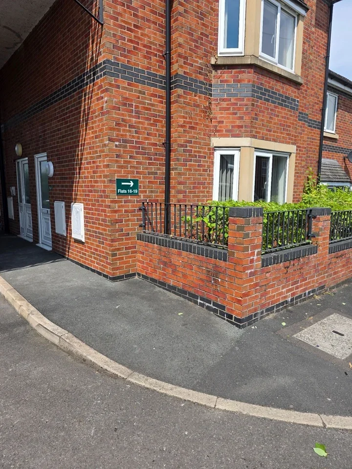 Flat Stewart Street in Crewe