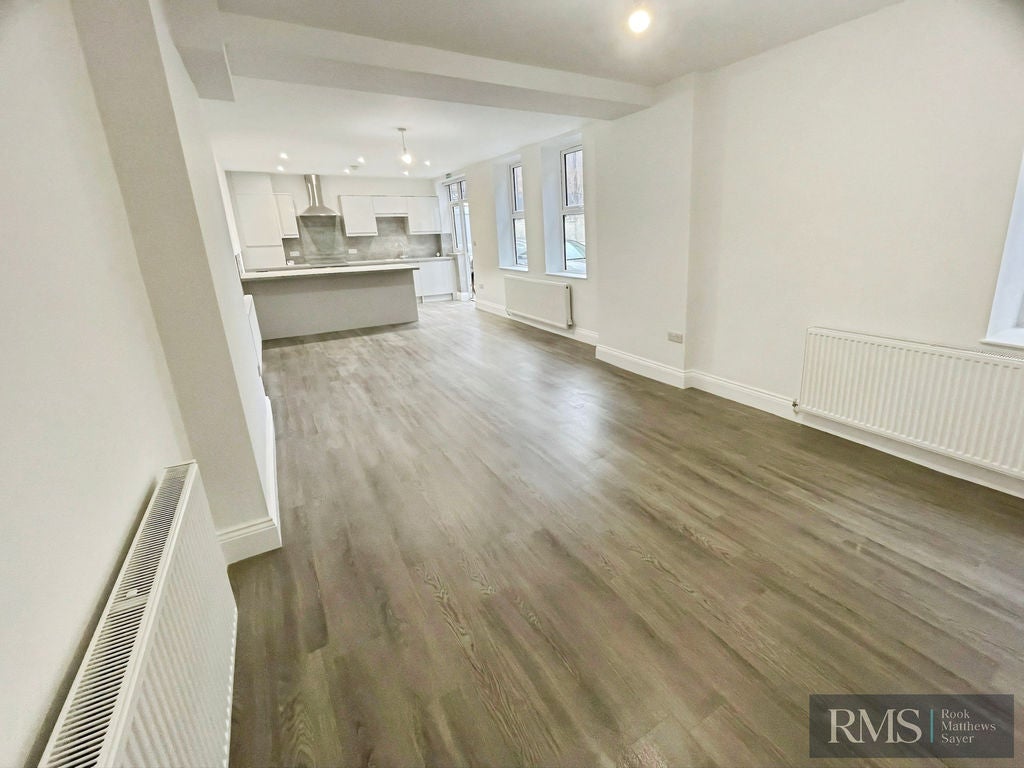 Flat Eslington Terrace in Newcastle upon Tyne