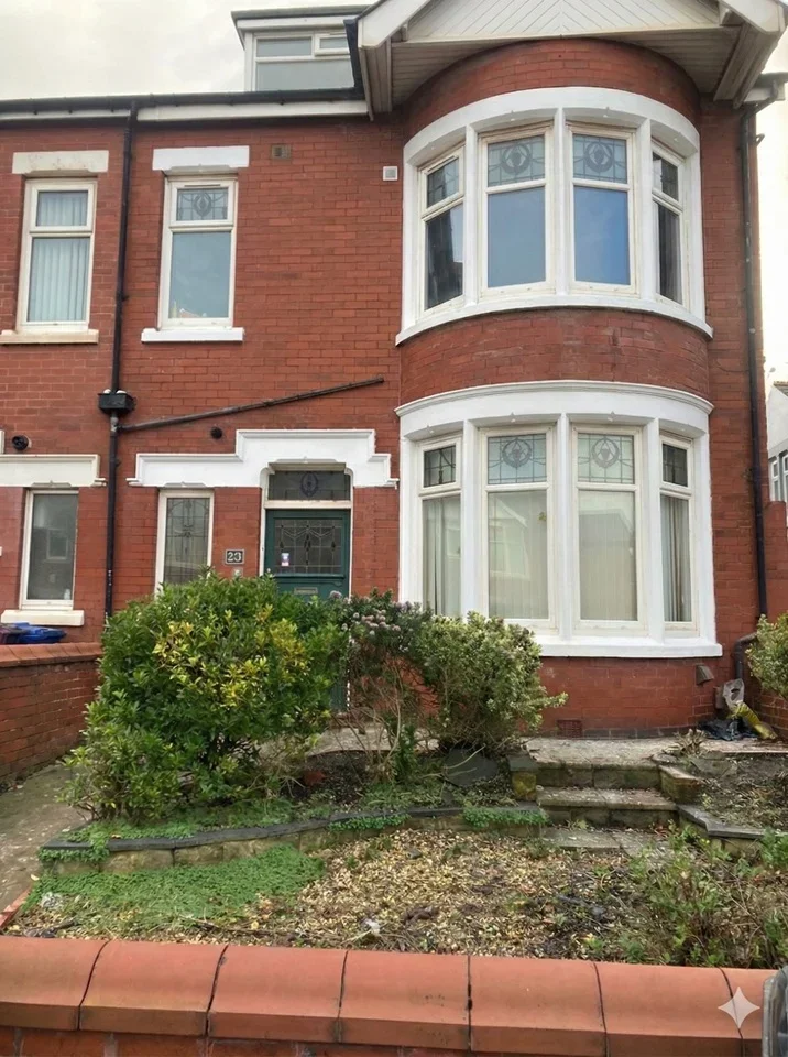 Flat King Edward Avenue in Blackpool
