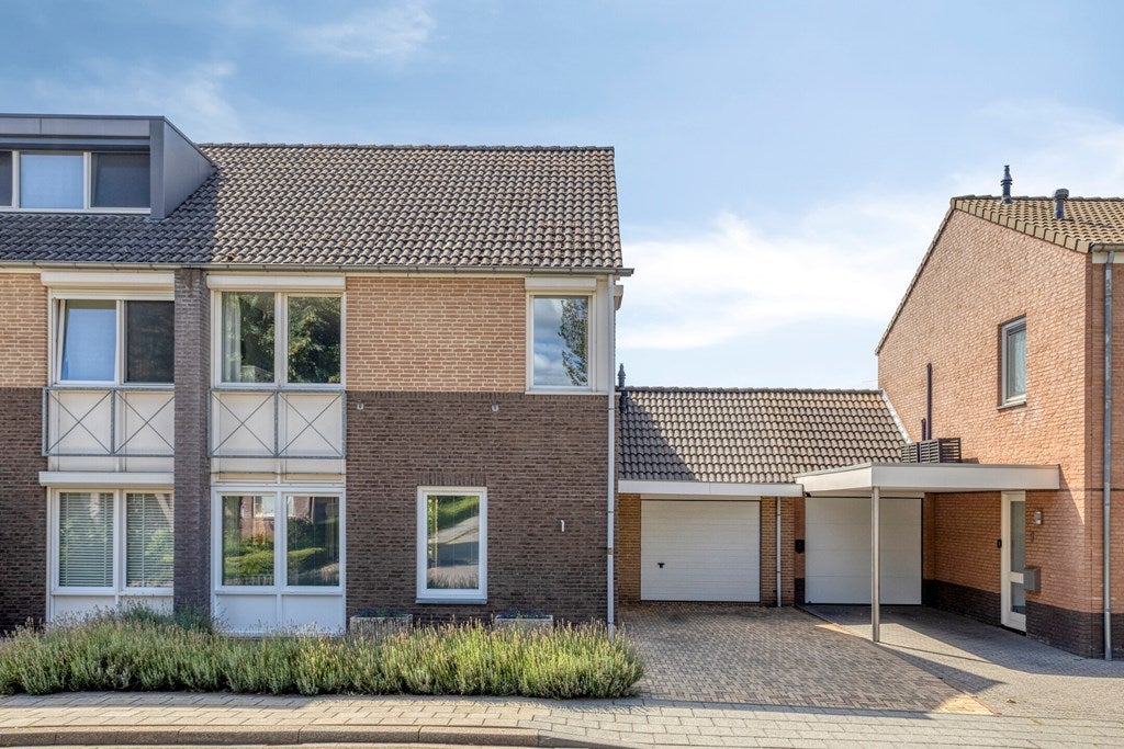 Huis Sint Lambertusstraat 1 in Mheer