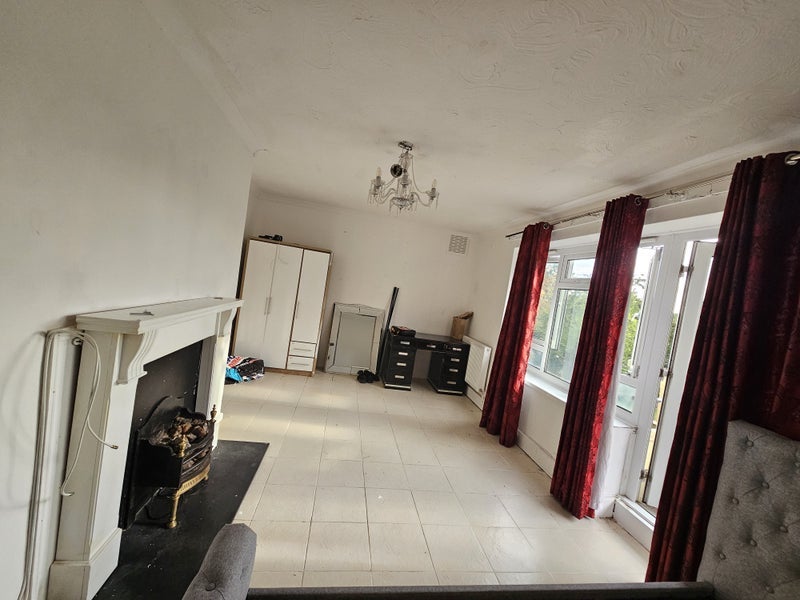 Room Baizdon Road in Greater London