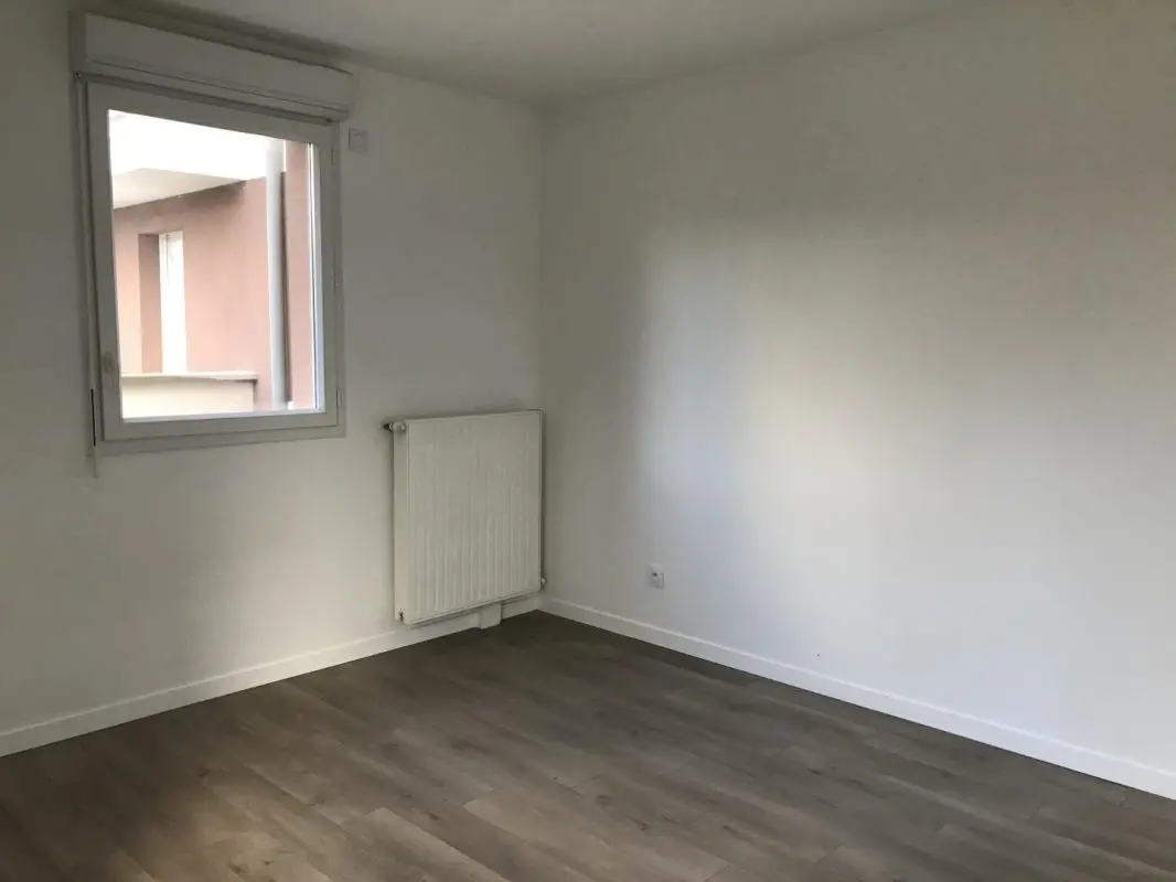 Flat Avenue Darblay in Mennecy