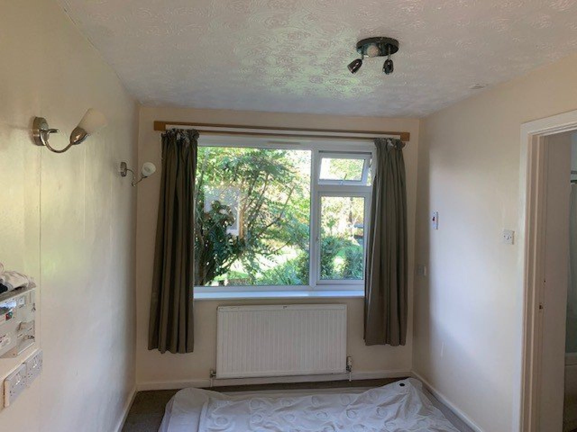 Flat Blakeney Grove in Nailsea