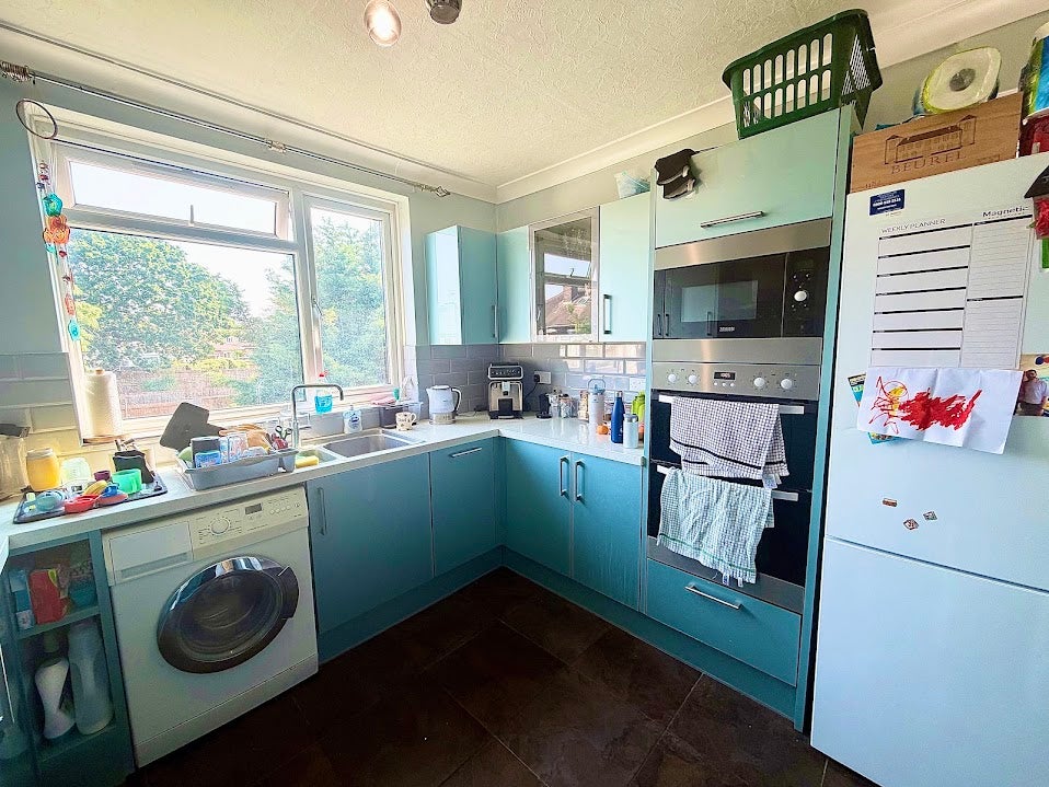 Flat The Ridgeway in Greater London