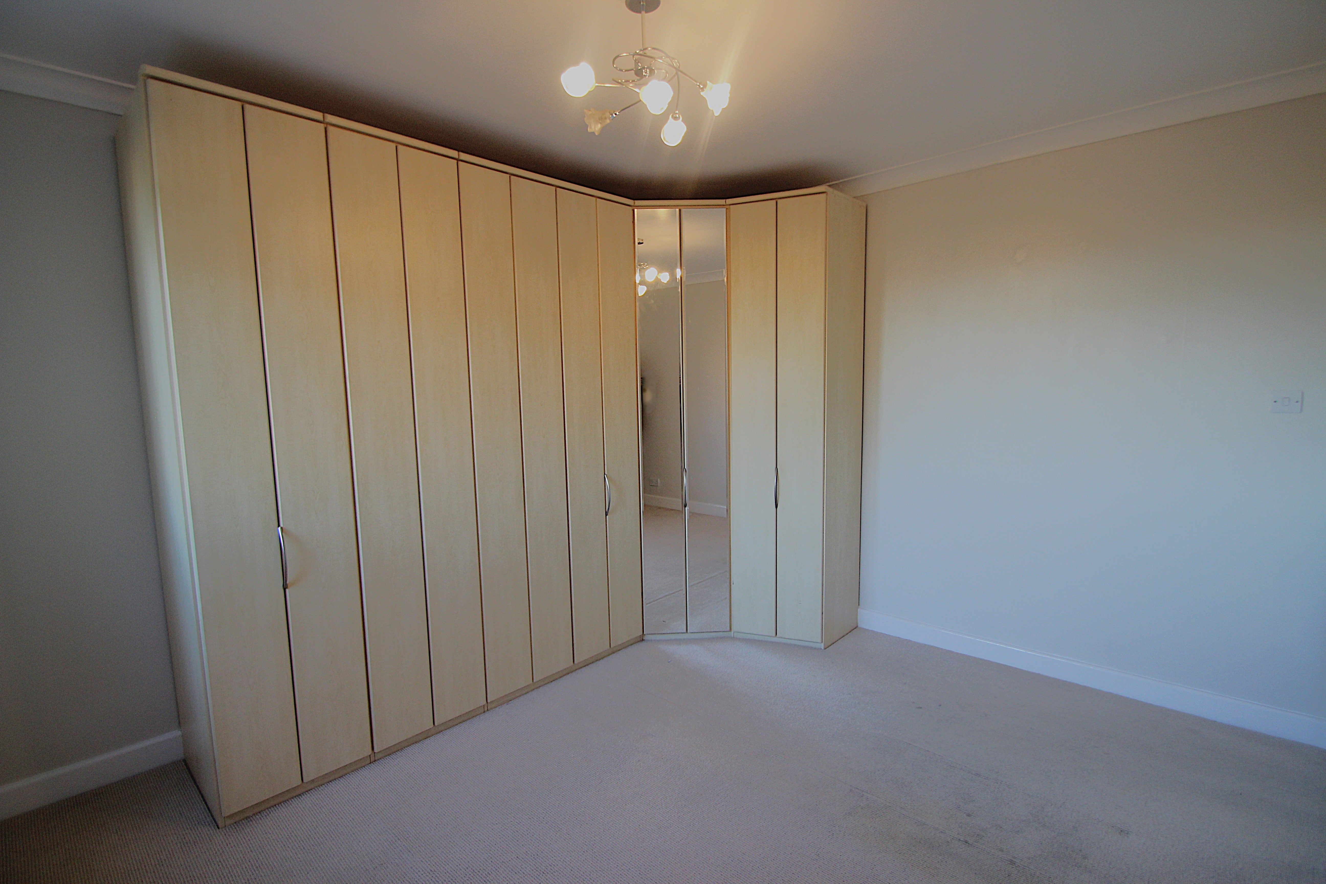 Flat The Ridgeway in Greater London