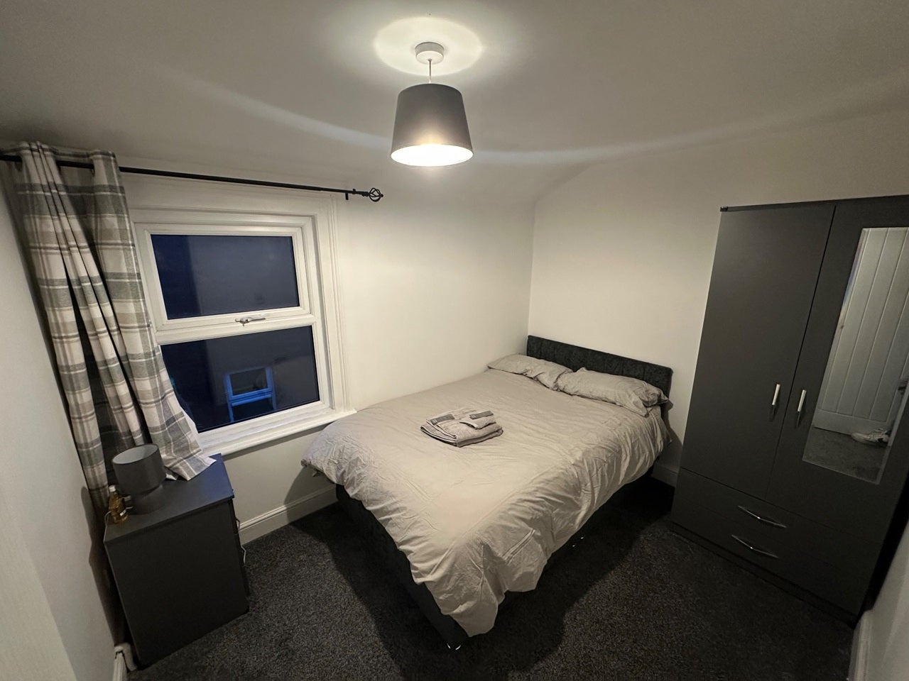Room Camden Road in Bridgwater