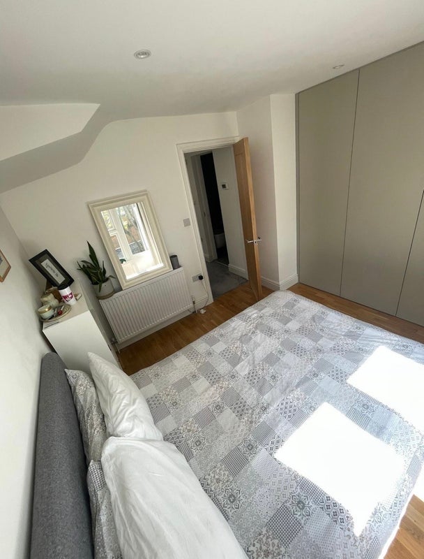 Room Westbourne Road in Greater London