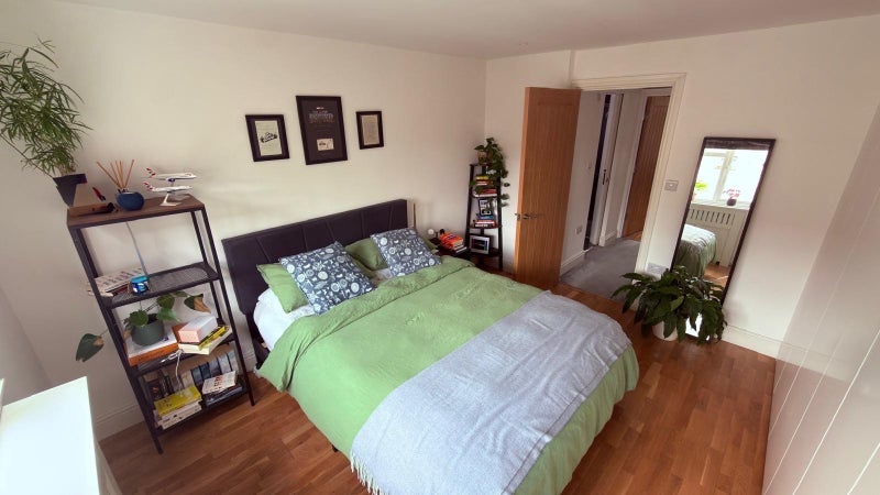 Room Westbourne Road in Greater London