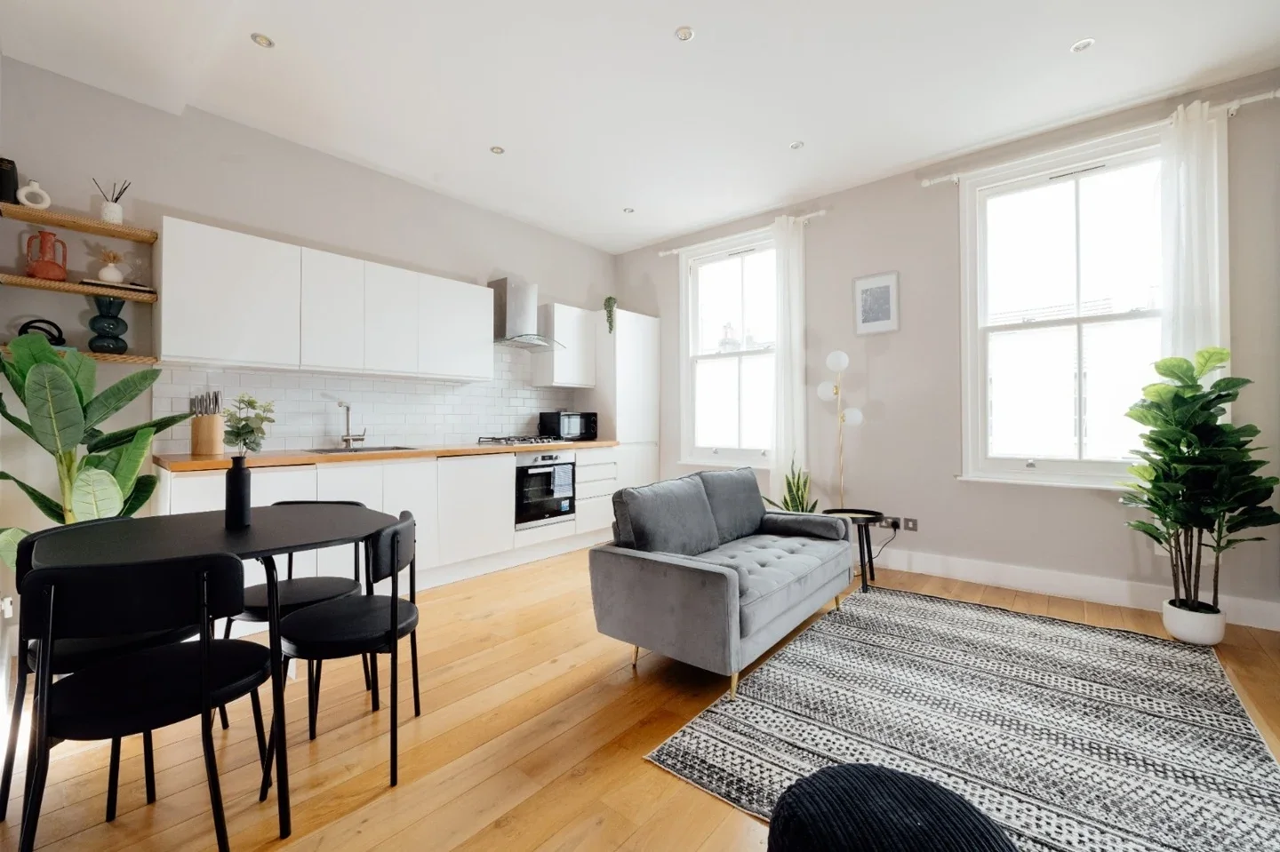 Flat Boveney Road in Greater London