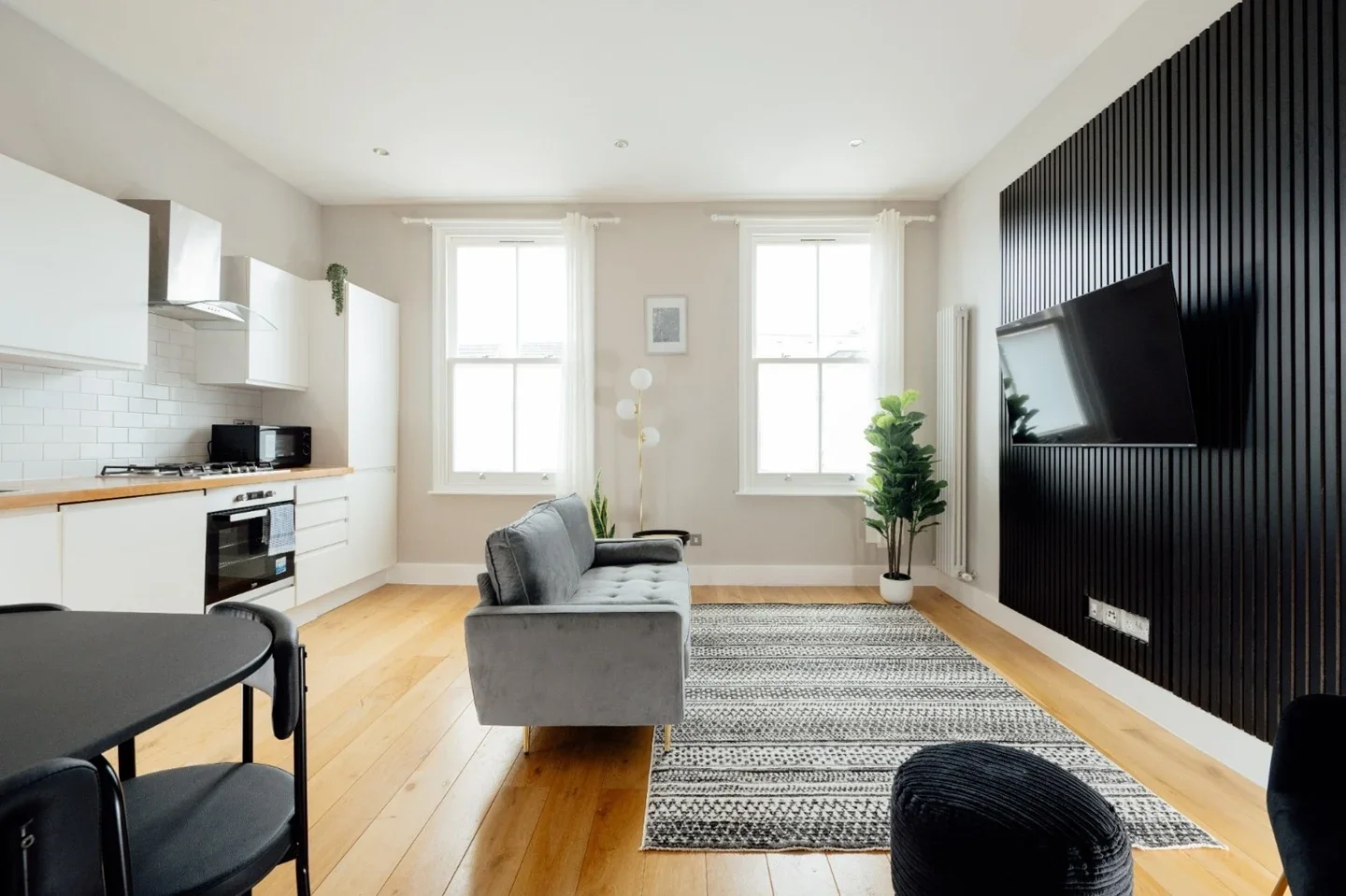 Flat Boveney Road in Greater London