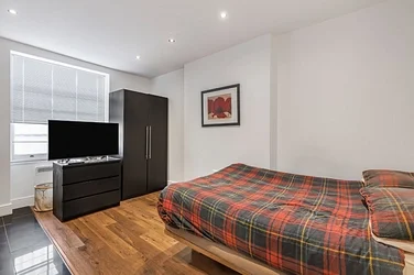 Flat Kensington Park Road in Greater London