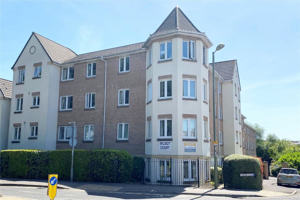 Flat Victoria Road in Rushmoor