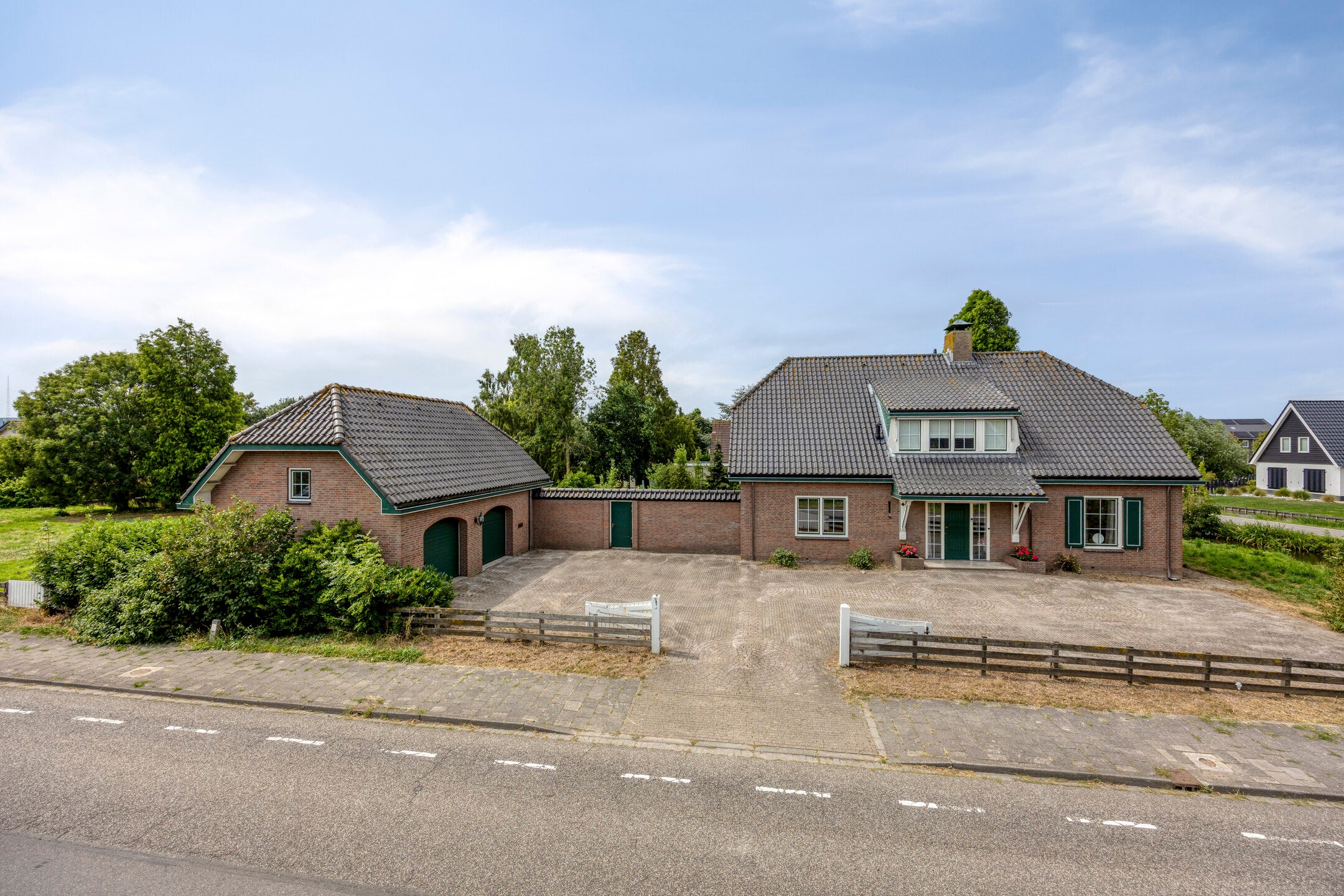 Huis Randweg 2 in Lekkerkerk