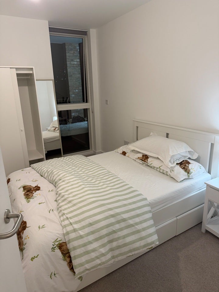 Room New Kent Road in Greater London
