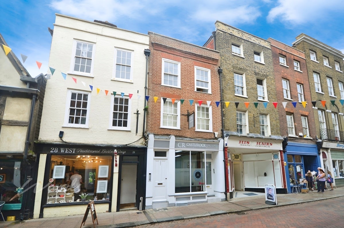 Flat High Street in Rochester