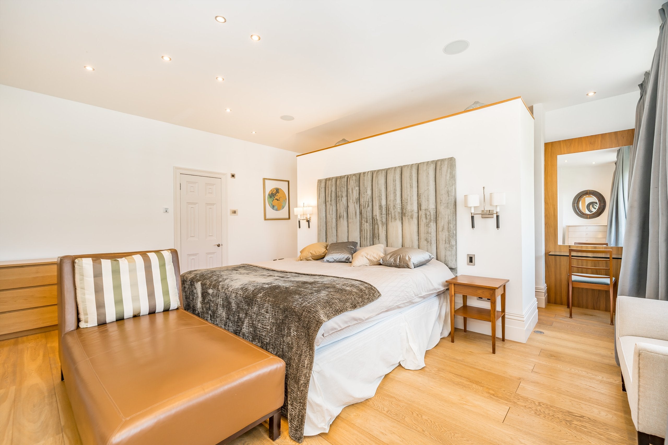 Flat Queen's Gate in Greater London
