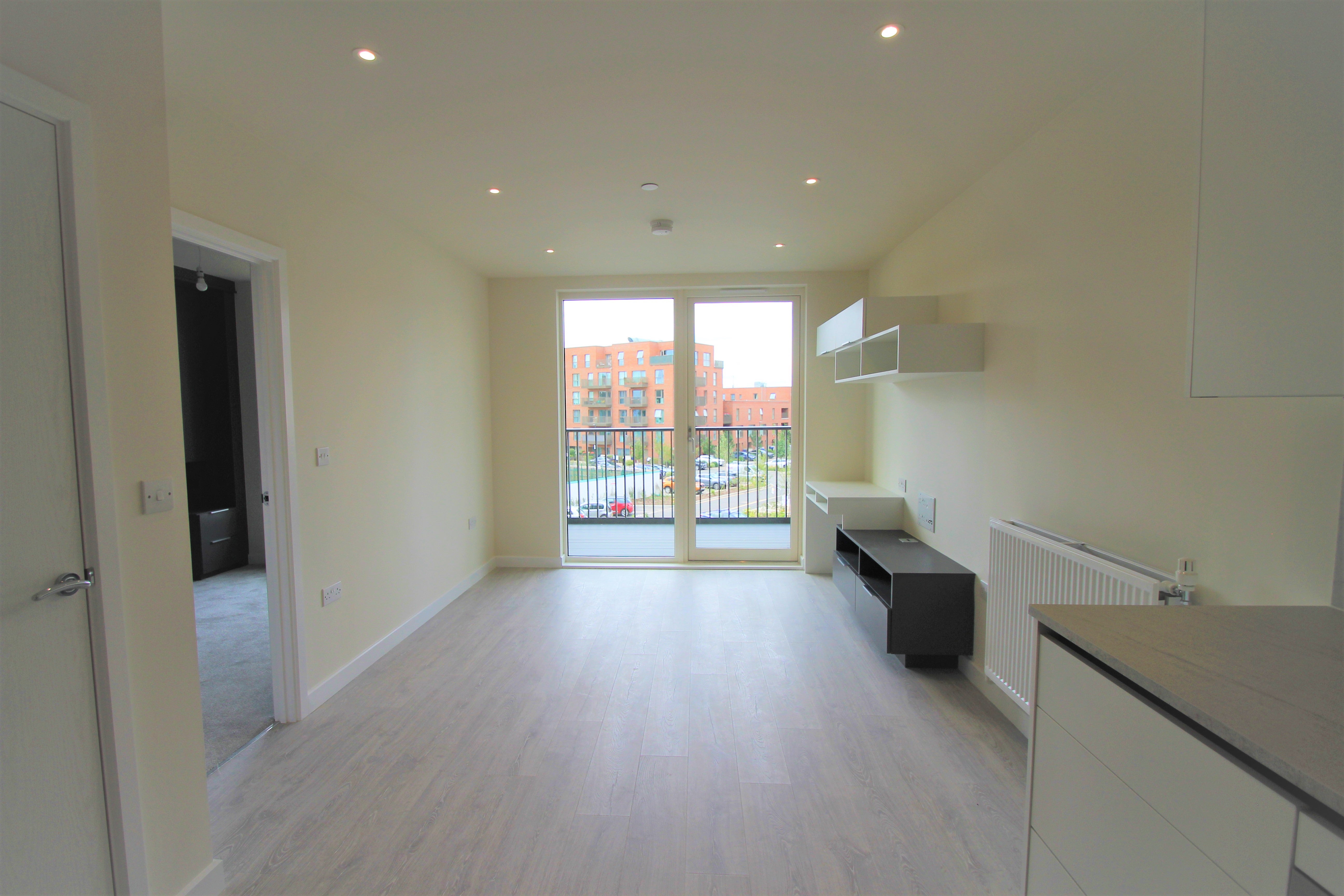 Flat Hargrave Drive in Greater London