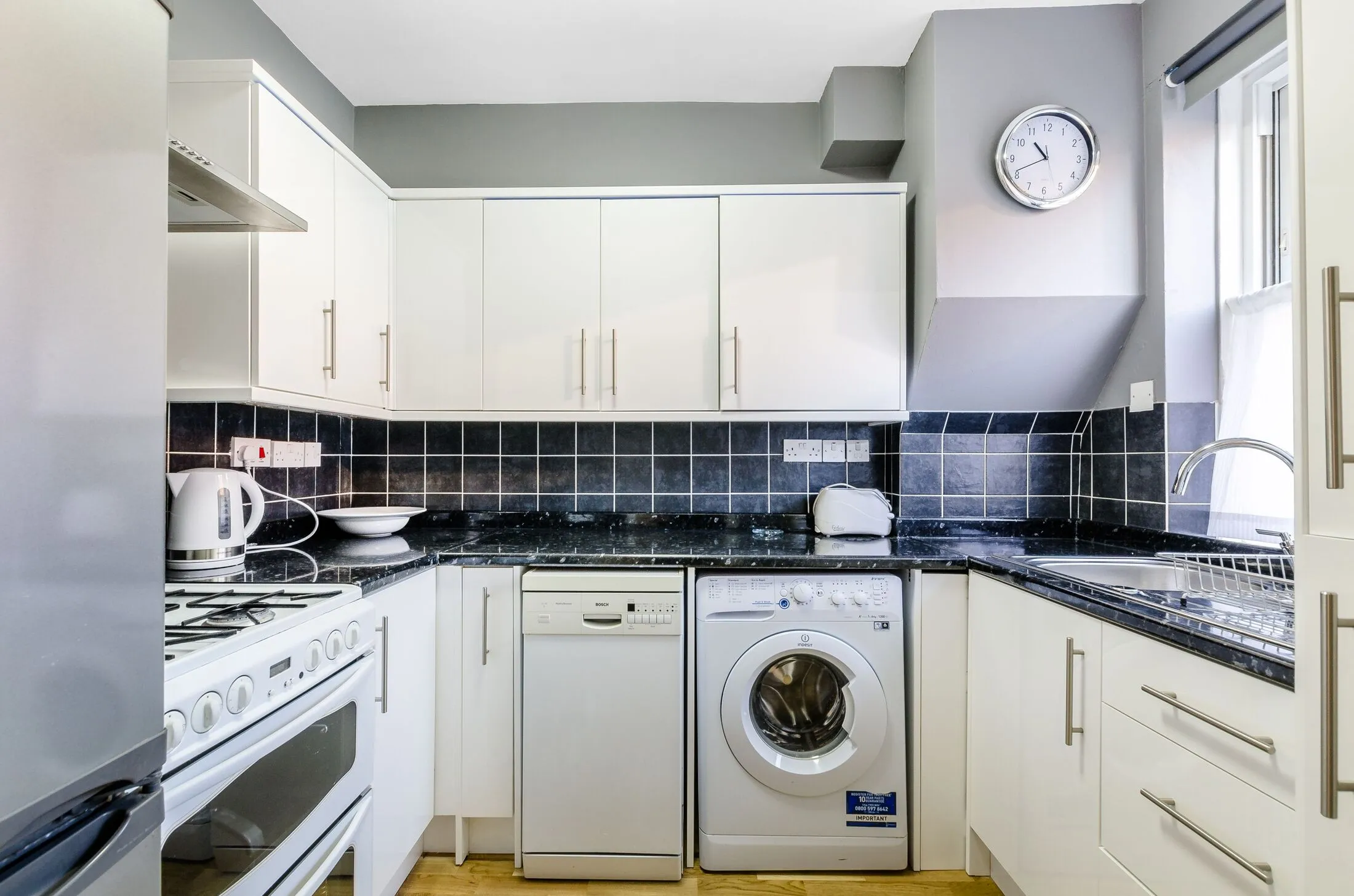 Flat Eversholt Street in Greater London