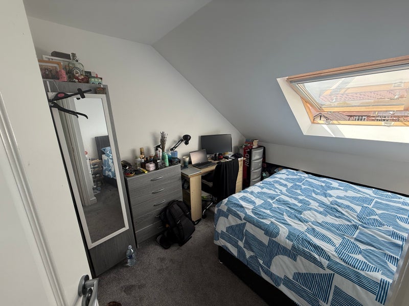 Room Ruskin Road in Trafford