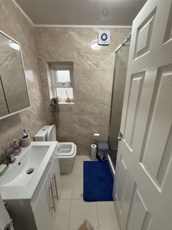 Room Ruskin Road in Trafford