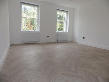 Flat Mount Pleasant Avenue in Tunbridge Wells