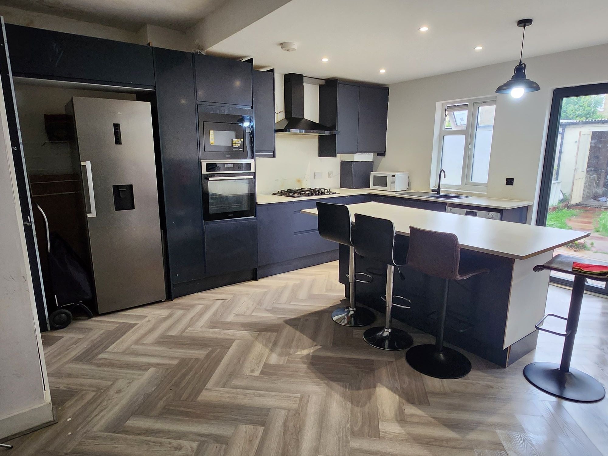Flat Park Avenue in Greater London