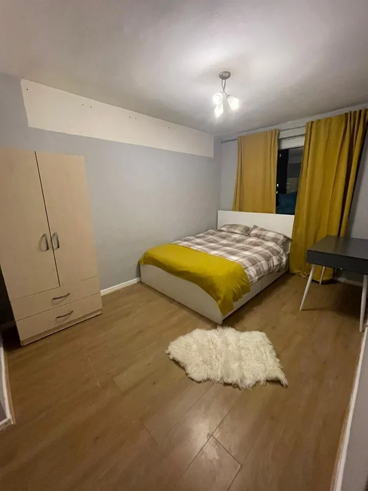 Flat Pollard Street in Greater London