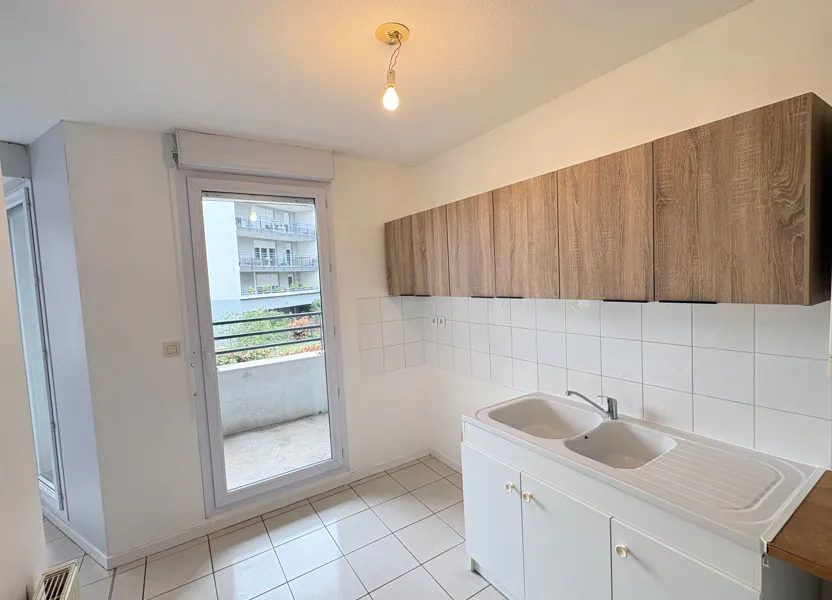 Flat Rue Descartes in Villeurbanne