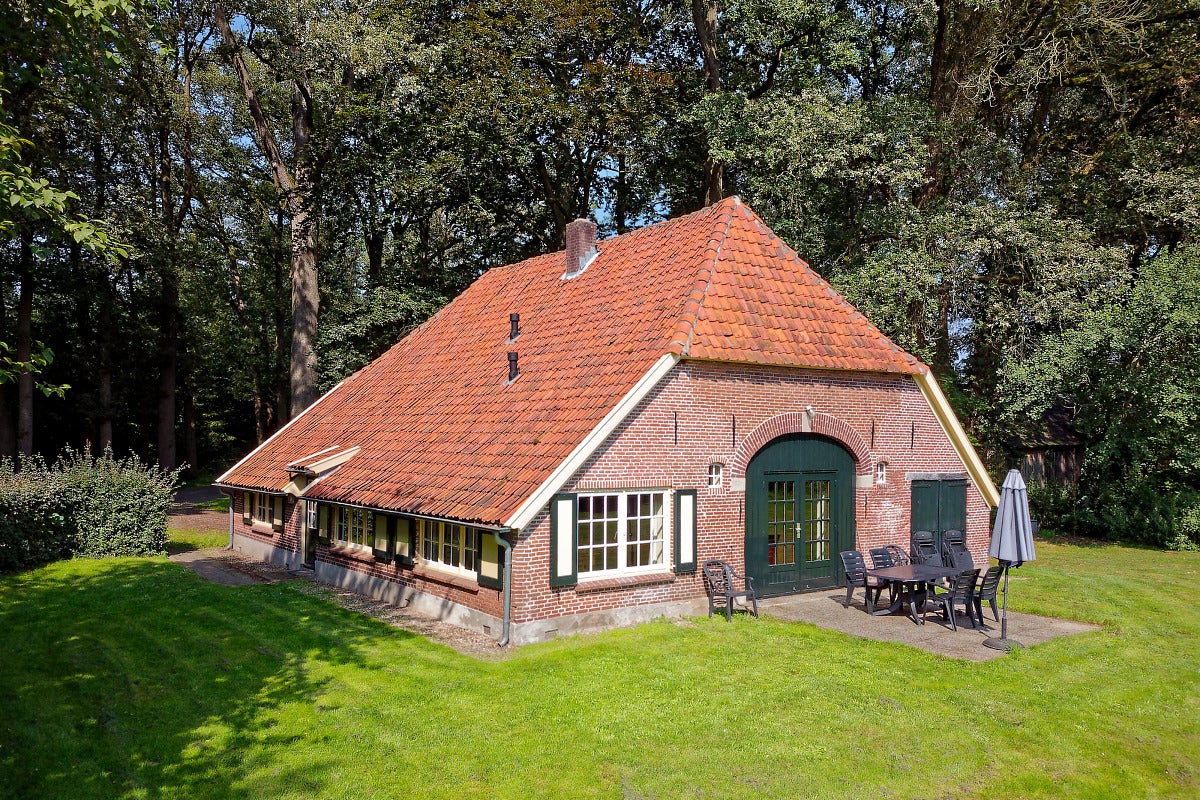 Huis Zelledijk 42 in Hengelo (gld)