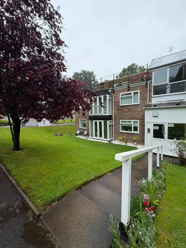 Flat Mayfield Road in Salford