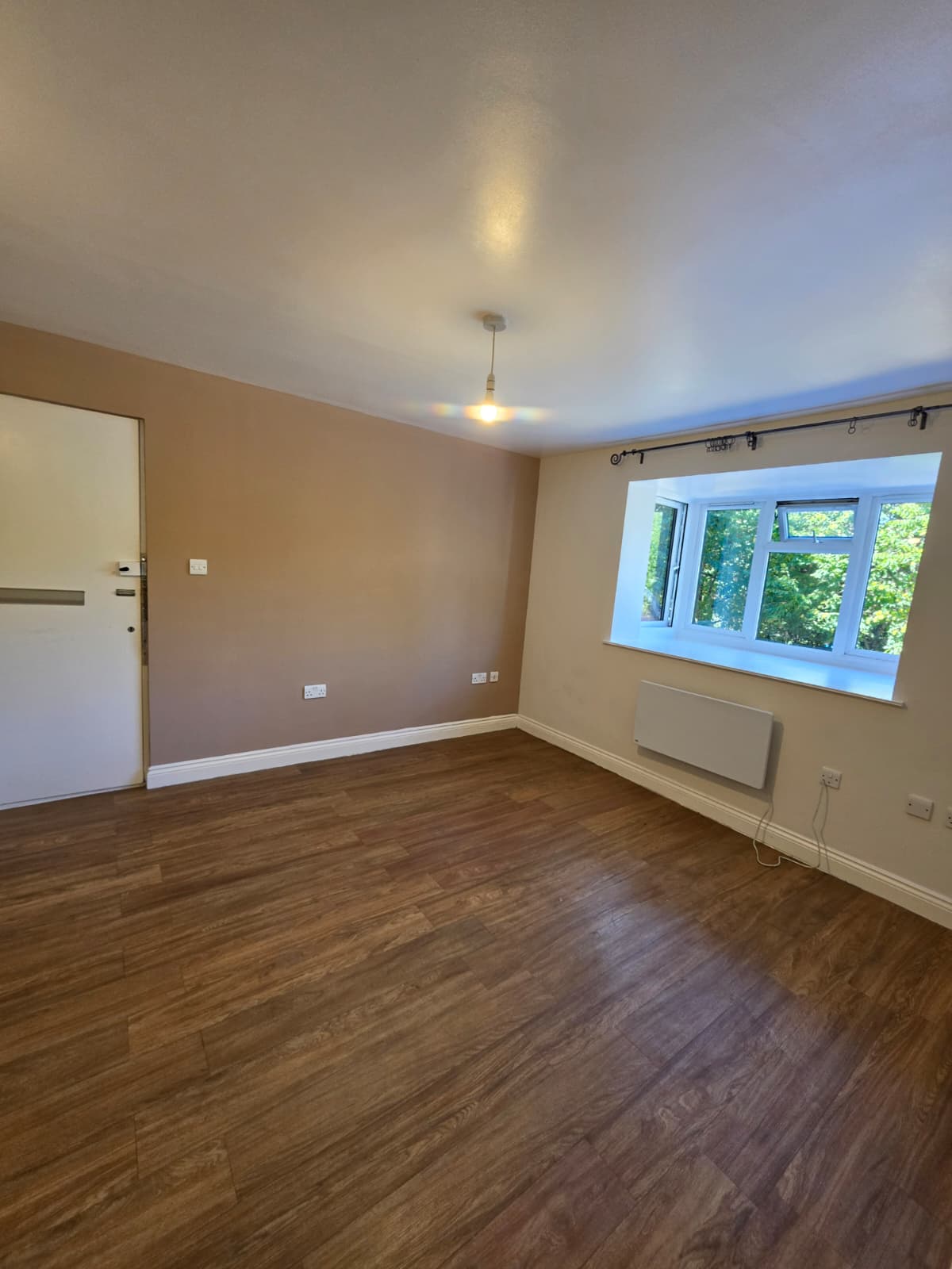 Flat Imperial Passage in Greater London