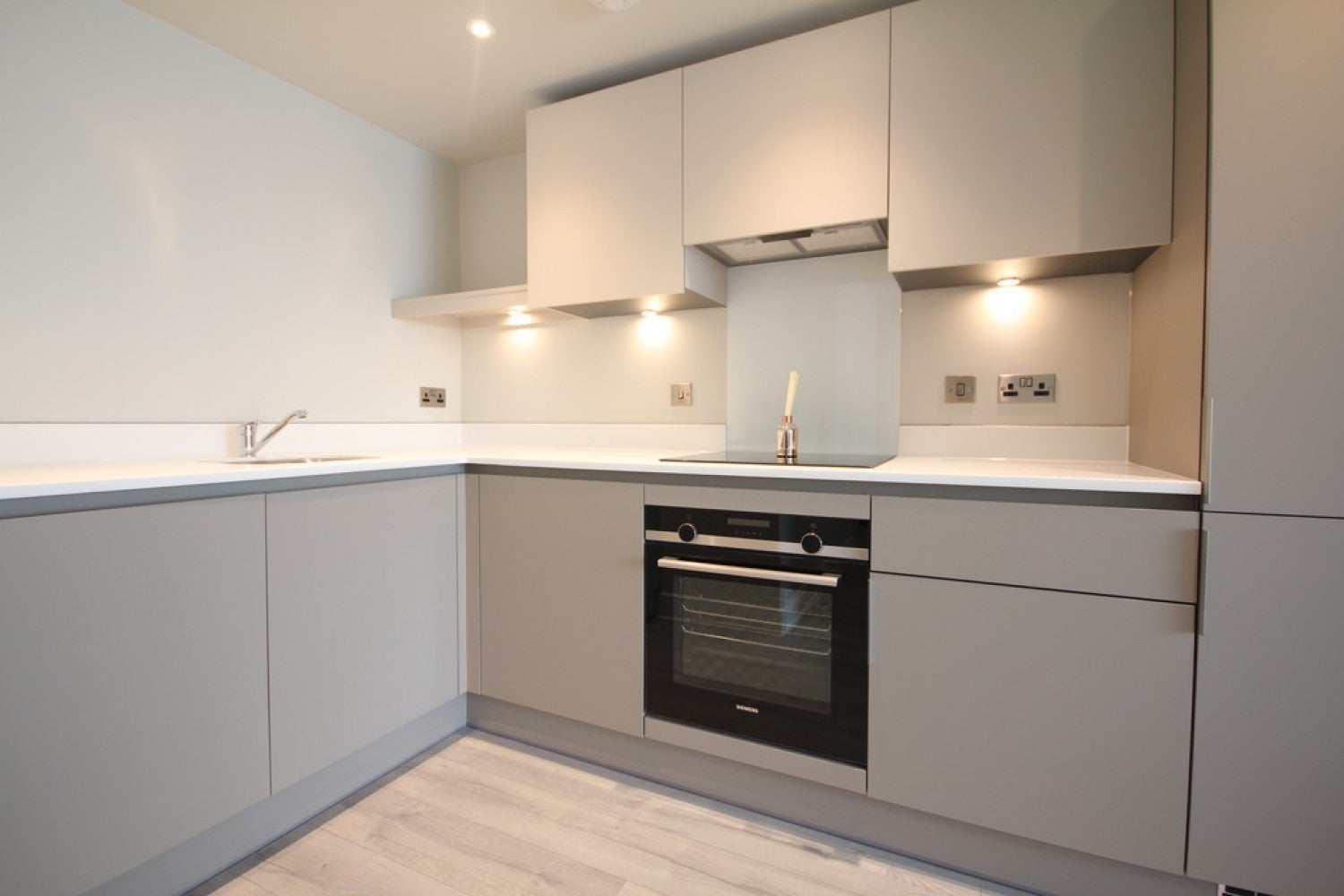 Flat Auchinleck Square in Birmingham