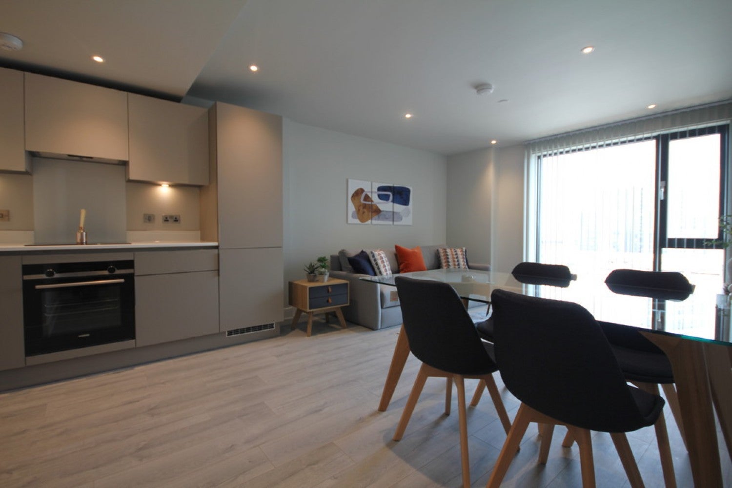 Flat Auchinleck Square in Birmingham