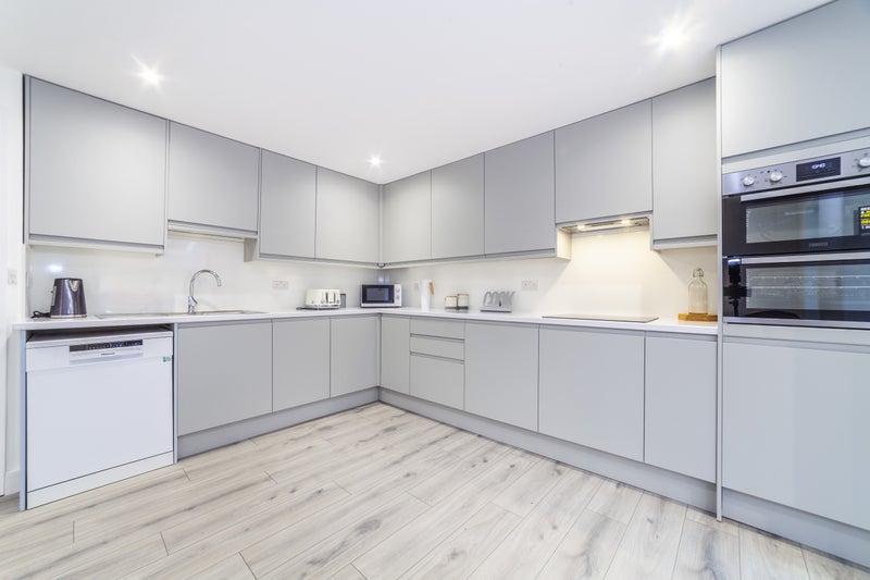 House Brewhouse Walk in Greater London