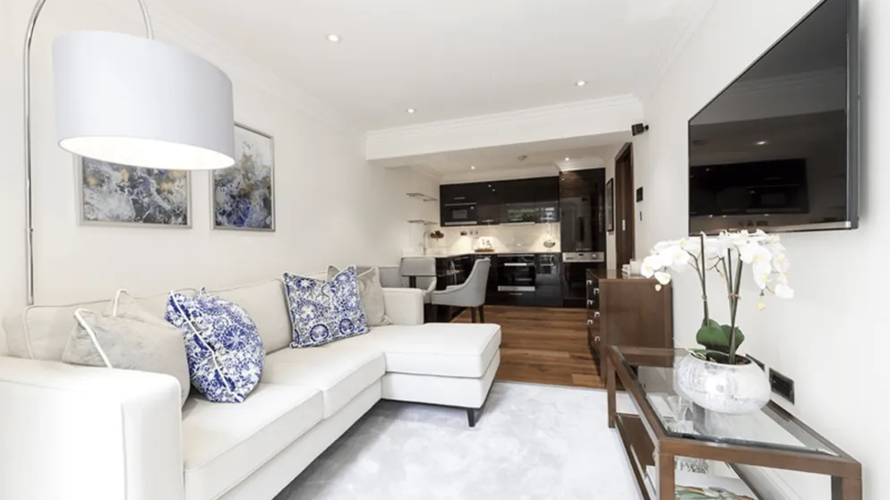 Flat Kensington Gardens Square in City of Westminster