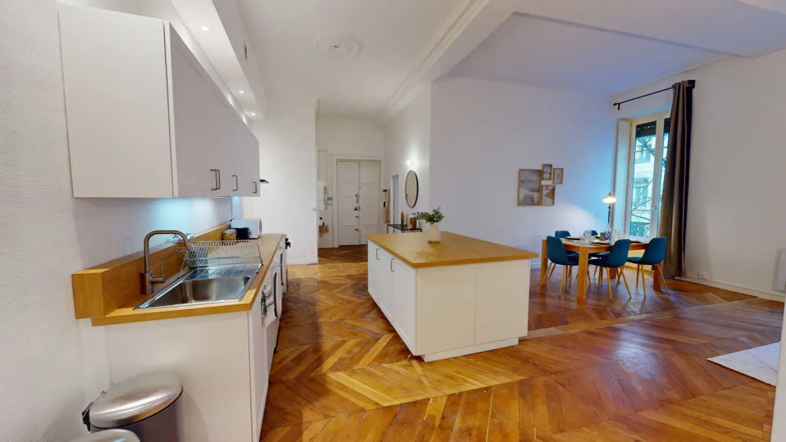 Room Rue Gentil in Lyon