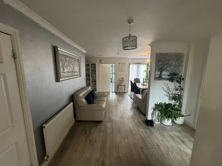 Flat Stanwell New Road in Borough of Spelthorne