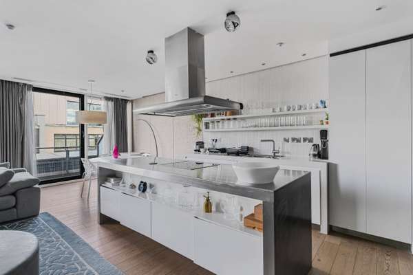Flat Wardour Street in City of Westminster