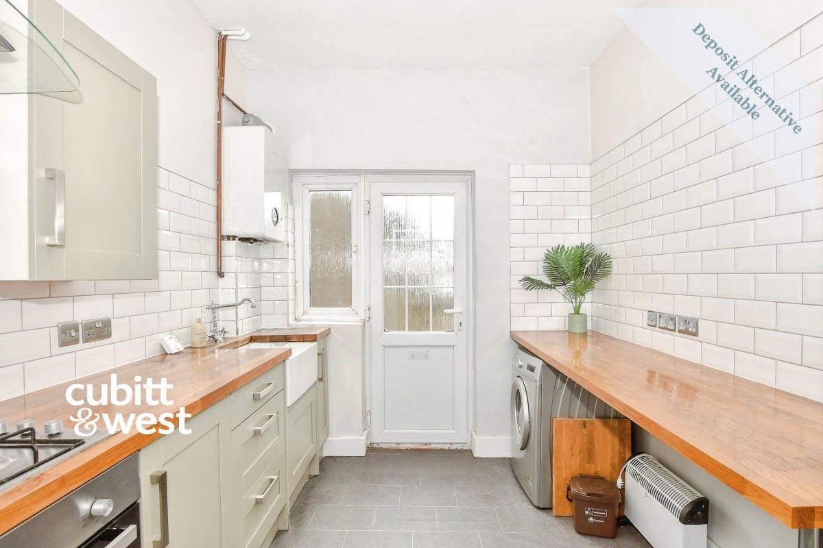 Flat Twickenham Close in Greater London